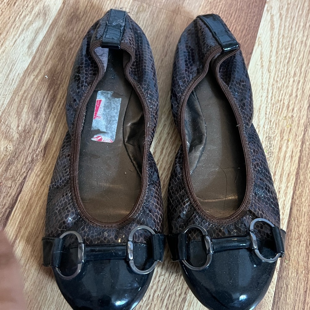 Tahari Ballet Flats